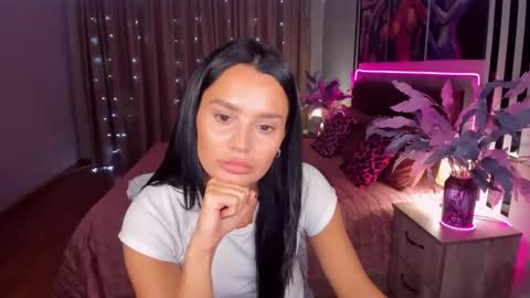 Snapshot of danamiers chatting on 9, 10, 2025 DanaMiers online show from 9, 10, 2025