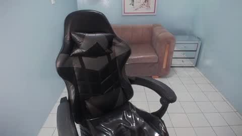 Danatella  online show from 4, 3, 2025