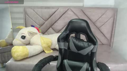 Danatella  online show from 21, 9, 2025