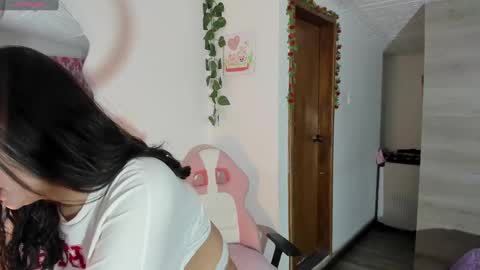 Snapshot of danay_01 chatting on 22, 1, 2025 danay_01 online show from 22, 1, 2025