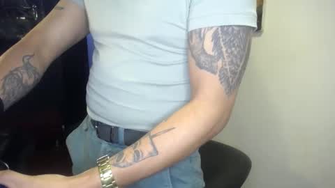 Snapshot of danbury44 chatting on 10, 10, 2025 danbury online show from 10, 10, 2025