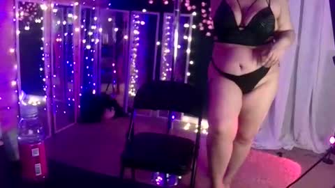 danceswithpleasers94 online show from 9, 1, 2026