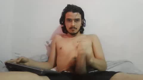 Snapshot of dani_42017 chatting on 24, 10, 2025 dani_42017 online show from 24, 10, 2025