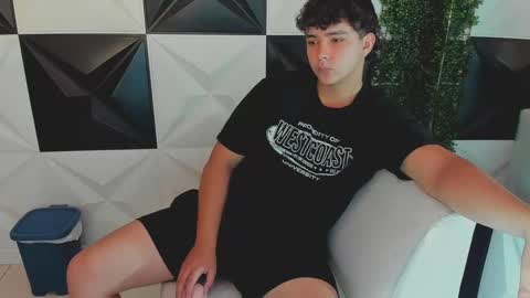 Snapshot of dani_cumboy chatting on 11, 10, 2025 dani_cumboy online show from 11, 10, 2025