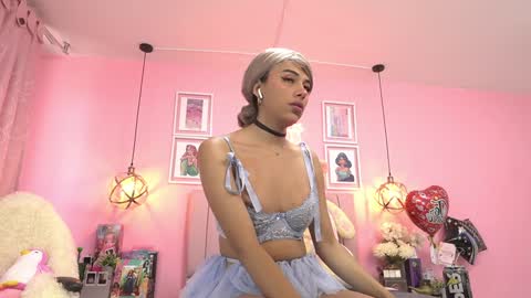   online show from 20, 1, 2025