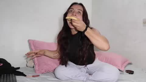 dani_widow online show from 31, 12, 2024