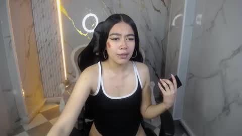 Snapshot of dania_b_ chatting on 4, 10, 2025 dania_b_ online show from 4, 10, 2025