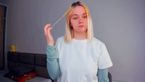 Carnelia online show from 21, 3, 2026