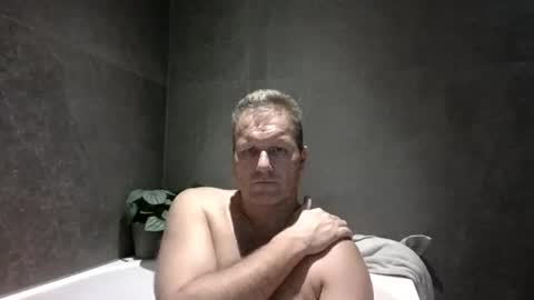 Snapshot of daniel0805 chatting on 6, 12, 2024 daniel0805 online show from 6, 12, 2024