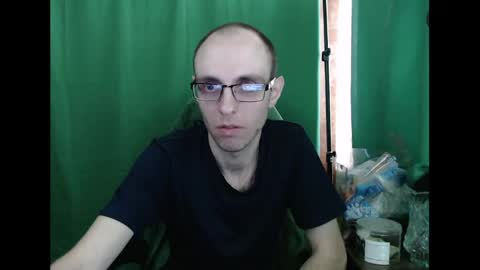 Snapshot of daniel9121 chatting on 2, 6, 2026 Daniel9121 online show from 2, 6, 2026