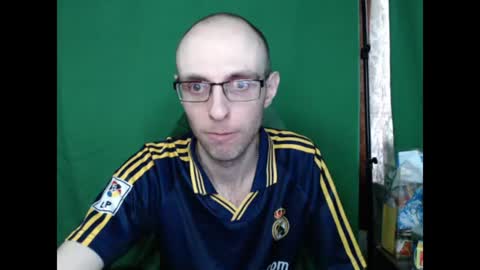 Snapshot of daniel9121 chatting on 2, 8, 2026 Daniel9121 online show from 2, 8, 2026