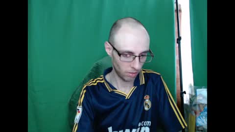 Snapshot of daniel9121 chatting on 3, 8, 2026 Daniel9121 online show from 3, 8, 2026