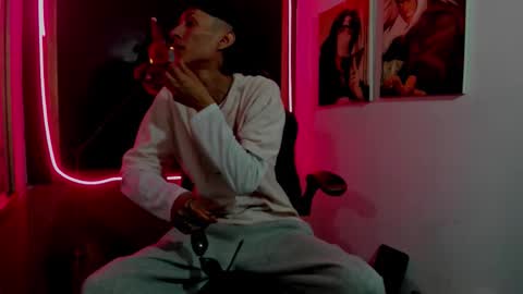 Snapshot of daniel_deluc77 chatting on 21, 12, 2025 daniel_deluc77 online show from 21, 12, 2025