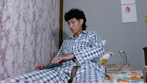 Snapshot of daniel_deluxx chatting on 13, 4, 2026 daniel_deluxx online show from 13, 4, 2026