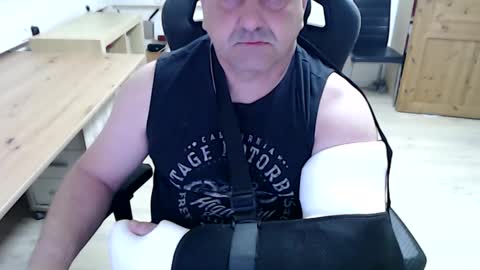 Snapshot of daniel_master chatting on 2, 4, 2026 daniel_master online show from 2, 4, 2026