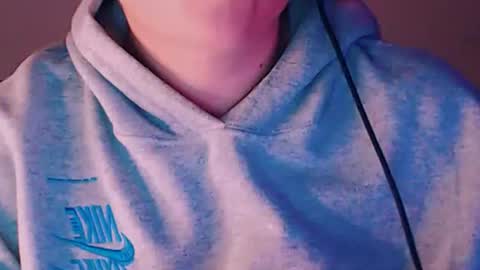 daniel_ruis16 online show from 8, 6, 2026