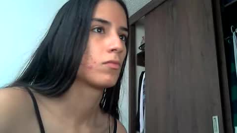 Snapshot of daniela_alzatee chatting on 15, 9, 2025 daniela_alzatee online show from 15, 9, 2025