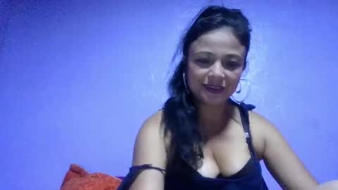 daniela_love1 online show from 9, 5, 2026