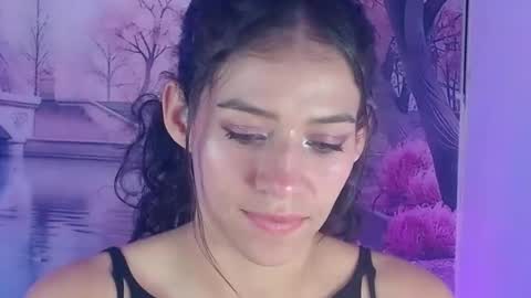 danielarivasth online show from 4, 3, 2025