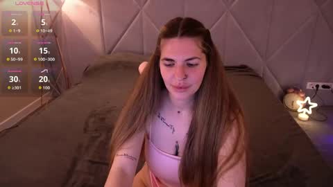 Snapshot of danielareign chatting on 6, 5, 2026 danielareign online show from 6, 5, 2026