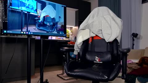 Snapshot of danielkraig_for_u chatting on 11, 2, 2026 Daniel Kraig online show from 11, 2, 2026