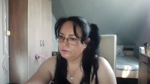Snapshot of danielle_mattew chatting on 16, 6, 2026 Danielle and Mattew online show from 16, 6, 2026