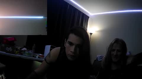 Danielle Raven online show from 9, 1, 2026