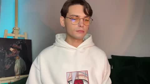 Snapshot of danieltuckerr chatting on 13, 10, 2025 danieltuckerr online show from 13, 10, 2025