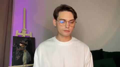 Snapshot of danieltuckerr chatting on 17, 10, 2025 danieltuckerr online show from 17, 10, 2025