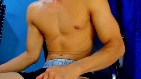 Snapshot of danii_scot chatting on 7, 12, 2024 Dani online show from 7, 12, 2024