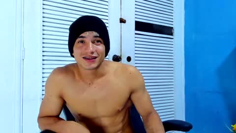 Snapshot of danii_scot chatting on 11, 12, 2024 Dani online show from 11, 12, 2024
