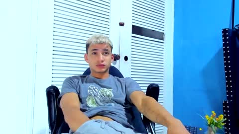 Snapshot of danii_scot chatting on 17, 12, 2024 Dani online show from 17, 12, 2024
