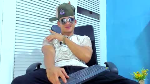Snapshot of danii_scot chatting on 10, 2, 2025 Dani online show from 10, 2, 2025