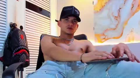 Snapshot of danii_scot chatting on 3, 10, 2025 Dani online show from 3, 10, 2025