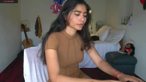 Snapshot of daniisla chatting on 16, 12, 2025 danalle .. online show from 16, 12, 2025