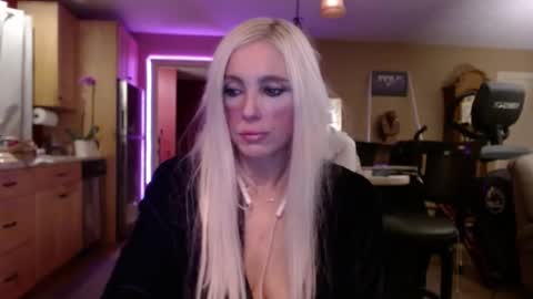 DanikaWhite69 online show from 28, 12, 2024