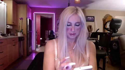 DanikaWhite69 online show from 30, 12, 2024