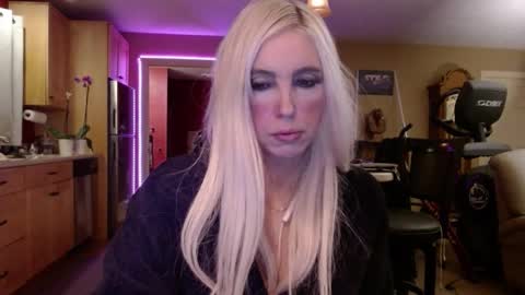 DanikaWhite69 online show from 2, 1, 2025