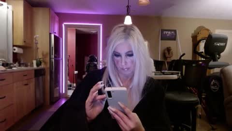 DanikaWhite69 online show from 6, 2, 2025