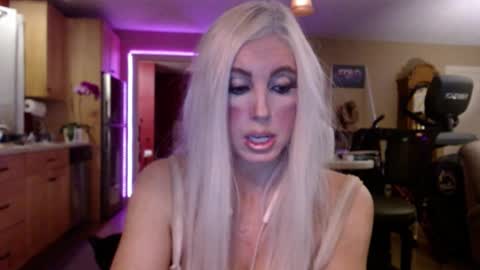 Snapshot of danikawhite69 chatting on 29, 9, 2025 DanikaWhite69 online show from 29, 9, 2025