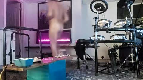 Snapshot of danimal5000 chatting on 8, 10, 2025 danimal5000 online show from 8, 10, 2025