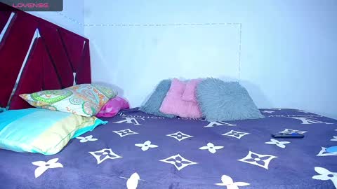 danisabrownn online show from 3, 12, 2024