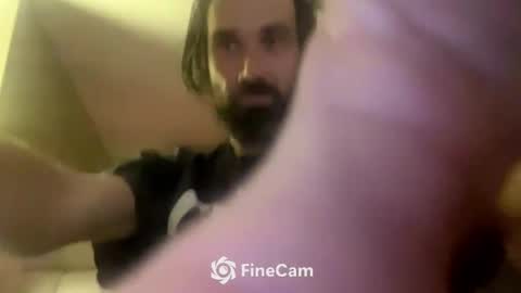 Snapshot of daniszyramaer chatting on 27, 12, 2024 ZyRaMaxx online show from 27, 12, 2024