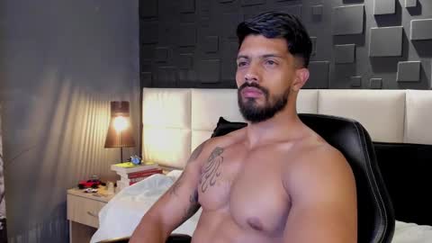 Snapshot of dann_saenz chatting on 1, 2, 2025 Dann saenz online show from 1, 2, 2025