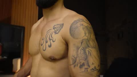 Snapshot of dann_saenz chatting on 18, 9, 2025 Dann saenz online show from 18, 9, 2025