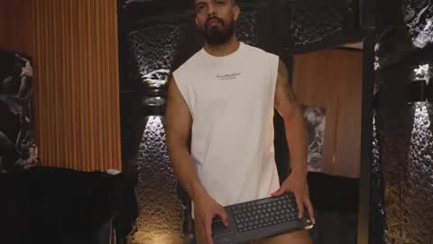 Snapshot of dann_saenz chatting on 3, 10, 2025 Dann saenz online show from 3, 10, 2025