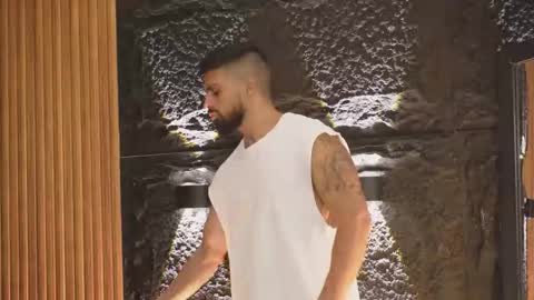 Snapshot of dann_saenz chatting on 15, 10, 2025 Dann saenz online show from 15, 10, 2025