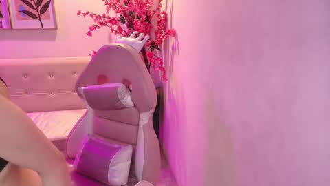 Danna  online show from 2, 2, 2026