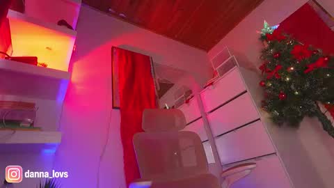 Danna Lovs online show from 20, 11, 2025