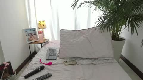 Danna Martinez online show from 11, 5, 2026